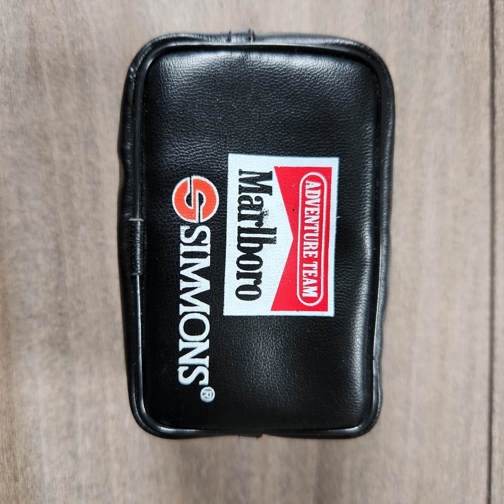 Simmons Marlboro Adventure Team SCL 1156 8x21 FOV 372ft Binoculars With Case